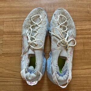 Nike Space Hippie 04 Grey Rainbow